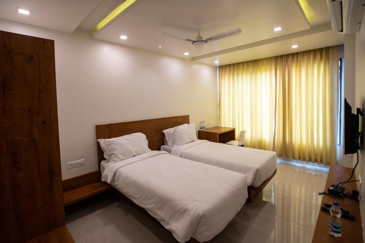 Hotel The Orange Flag Aurangabad  Zewnętrze zdjęcie