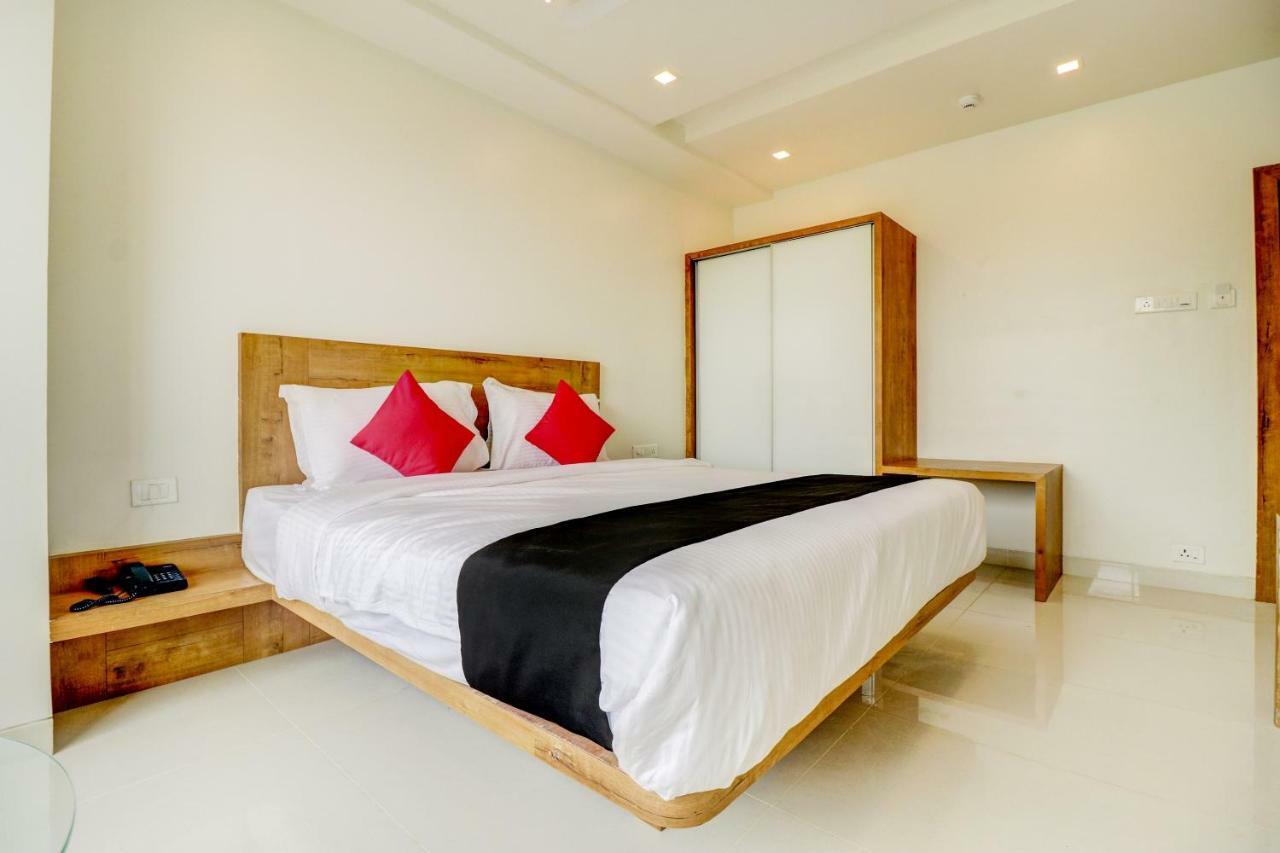 Hotel The Orange Flag Aurangabad  Zewnętrze zdjęcie