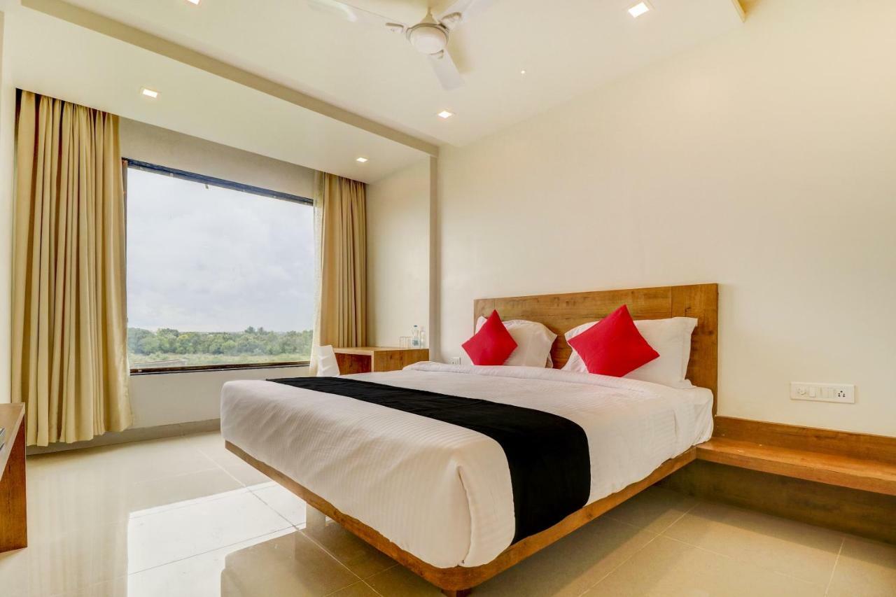 Hotel The Orange Flag Aurangabad  Zewnętrze zdjęcie
