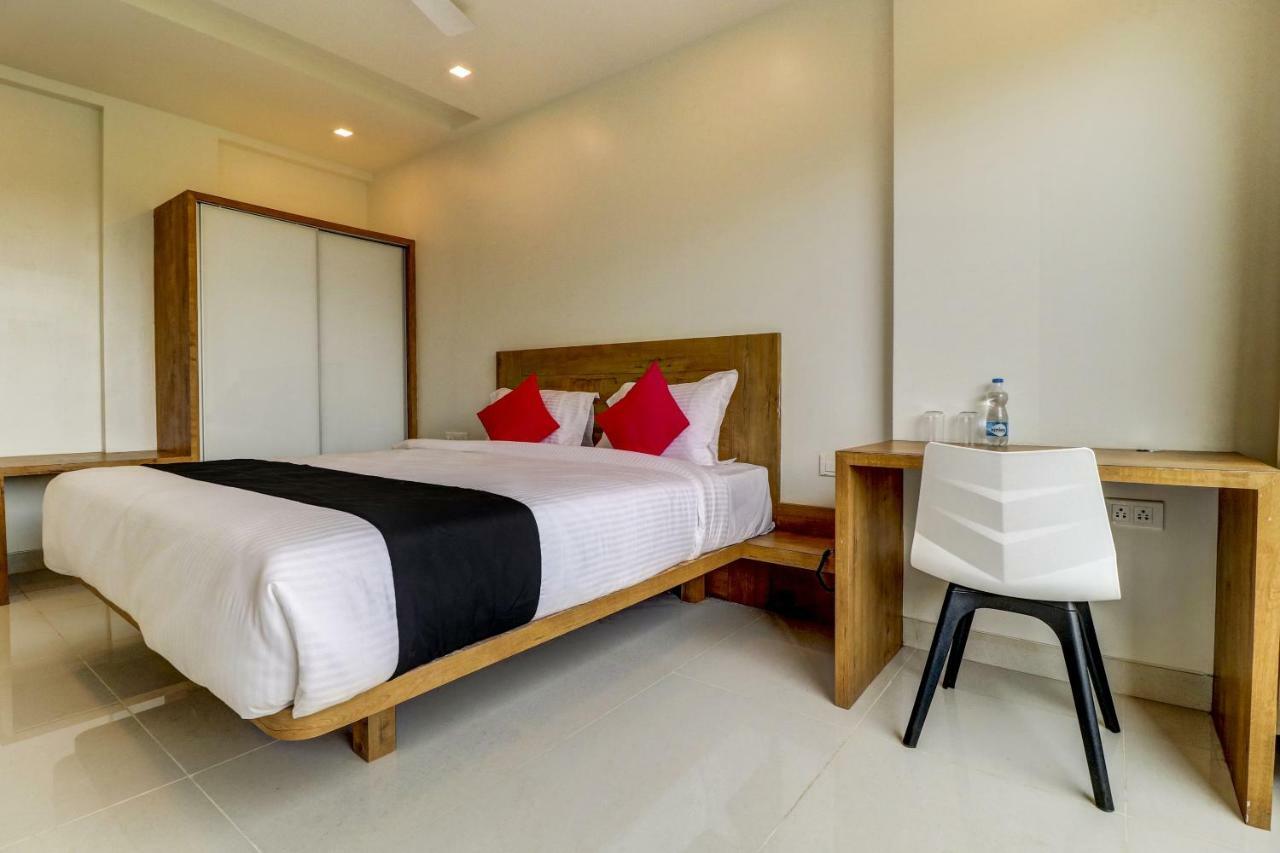 Hotel The Orange Flag Aurangabad  Zewnętrze zdjęcie